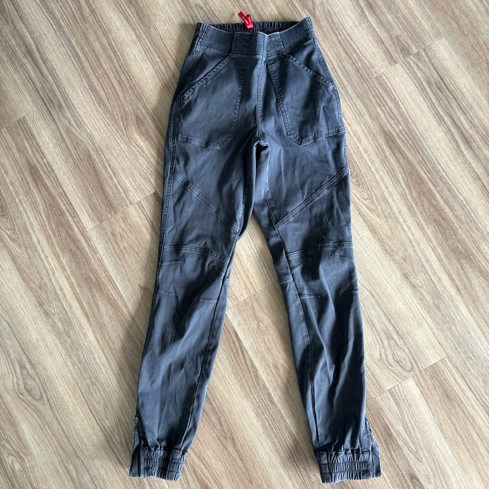 Women’s Stretchy Denim Pants